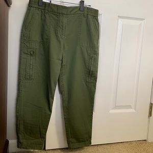 Loft! Olive green pants. Size 4P great for everyday style